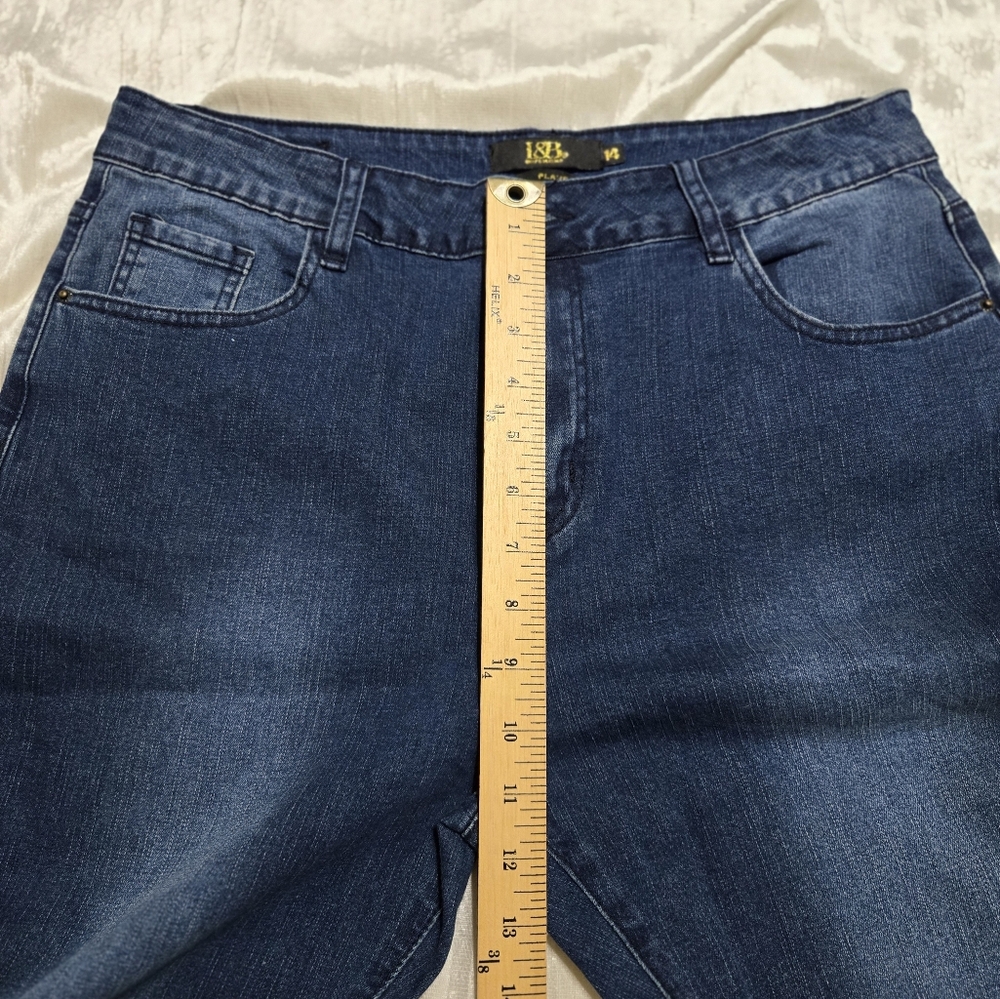 Embroidered Flare Jeans By L & B size 14 Worn Once! - Picture 9 of 12